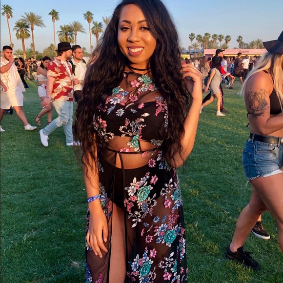 BEAUTIFUL FLORAL HOUSE OF CB SEE THROUGH DRESS - Picture 2 of 3